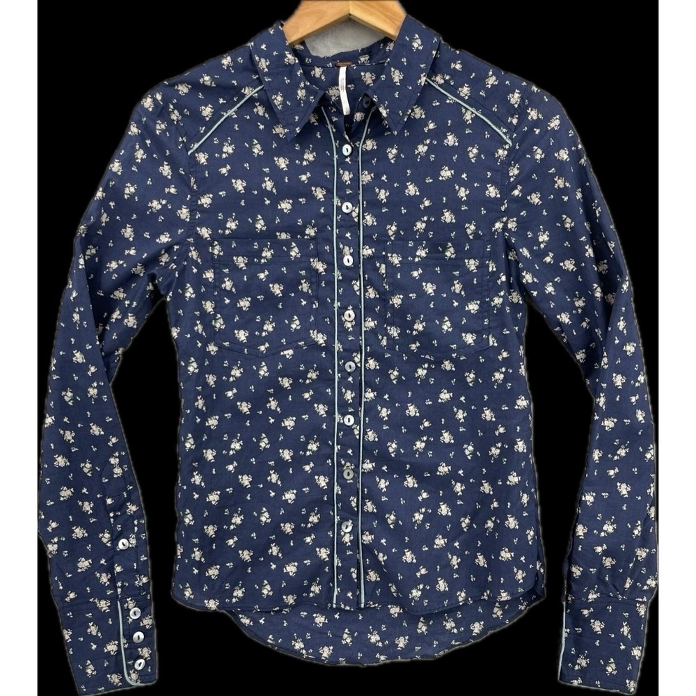 Free‎ People long sleeve collar blue floral button-up shirt in 100% medium